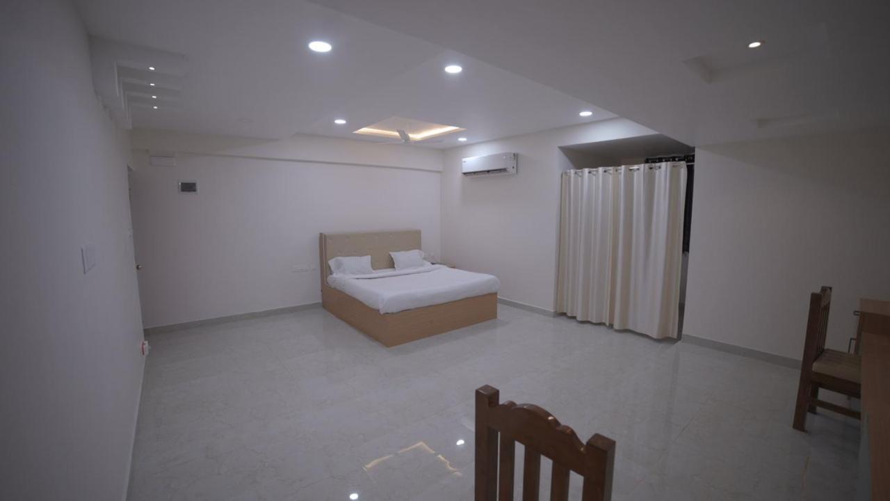 Hotel Rajam Selva Sirkazhi Экстерьер фото
